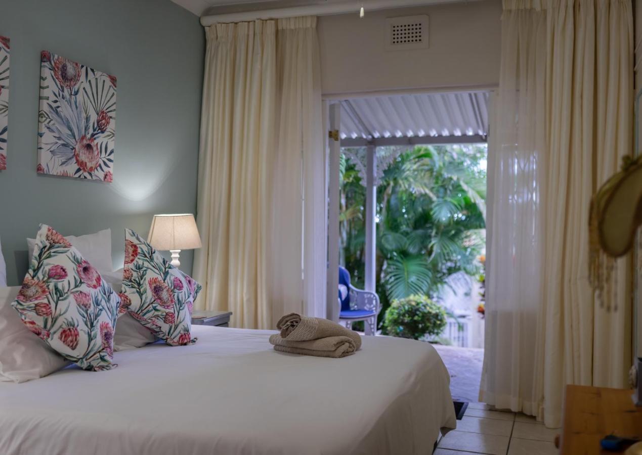 Eight Palms Hotel Port Edward Bagian luar foto